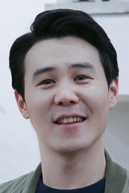 Lee Yool - Actor Profile Photo