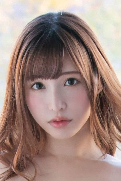 Moe Amatsuka - Actor Profile Photo