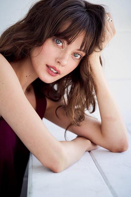 Laura Dennis - Actor Profile Photo