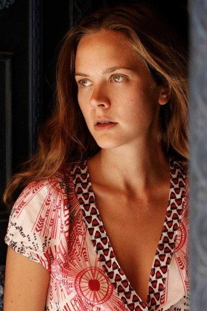 Aurélie Houguenade - Actor Profile Photo