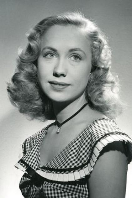 Tove Maës - Actor Profile Photo