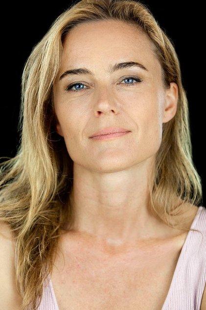 Anana Rydvald - Actor Profile Photo