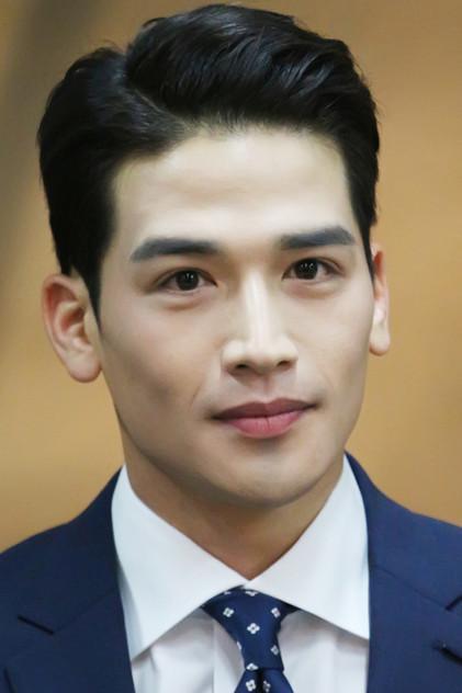 Yoo Gun - Actor Profile Photo