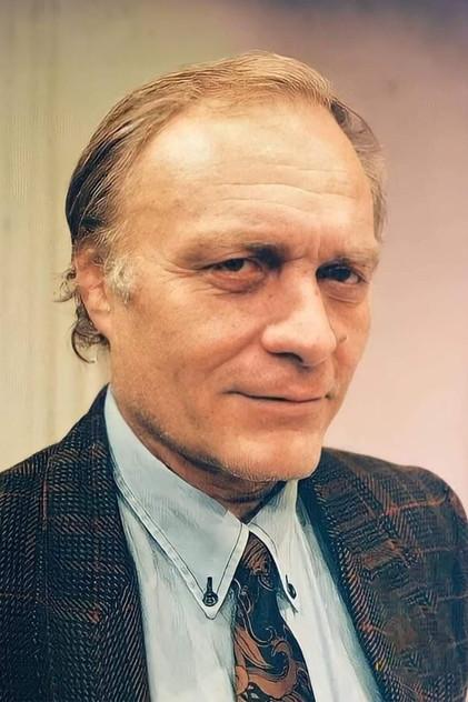 İstemi Betil - Actor Profile Photo