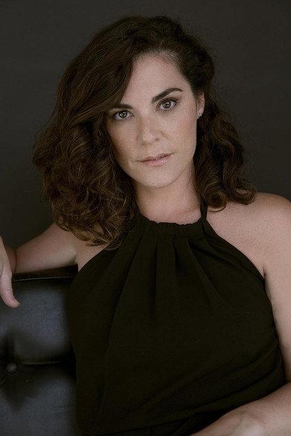 Esther Noya - Actor Profile Photo