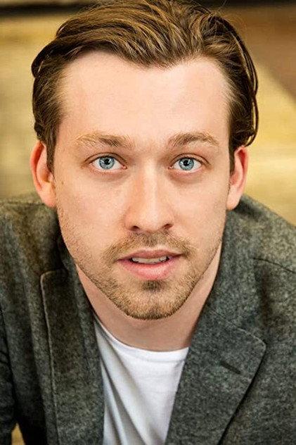 Simon Stone - Actor Profile Photo