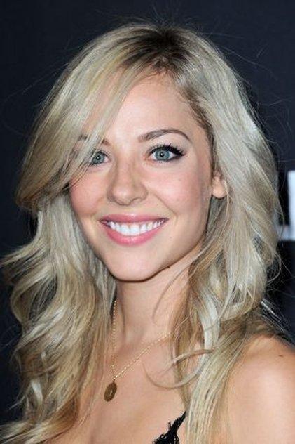 MacKenzie Porter - Actor Profile Photo