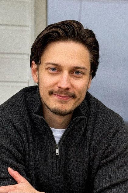 Emil Hansius - Actor Profile Photo