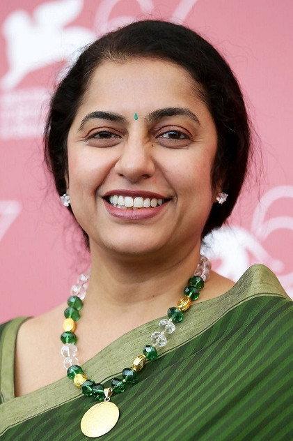 Suhasini Maniratnam - Actor Profile Photo