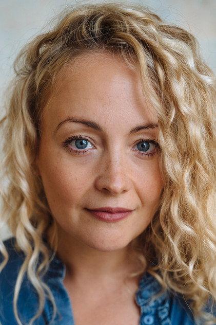 Victoria Elliott - Actor Profile Photo