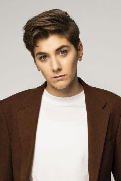 Sarah Keyworth - Actor Profile Photo