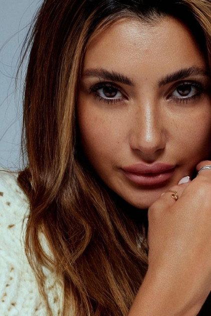 Cassie Cardelle - Actor Profile Photo