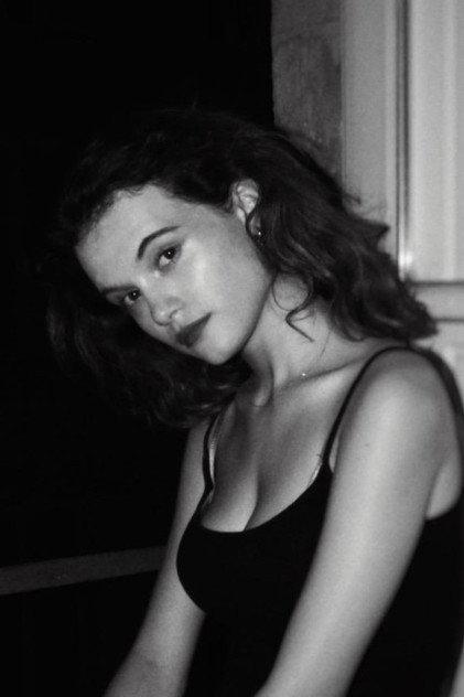 Léna Hippeau-Coltat - Actor Profile Photo
