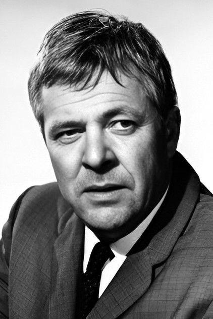 William Windom - Actor Profile Photo