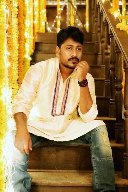 Josh Ravi - Actor Profile Photo