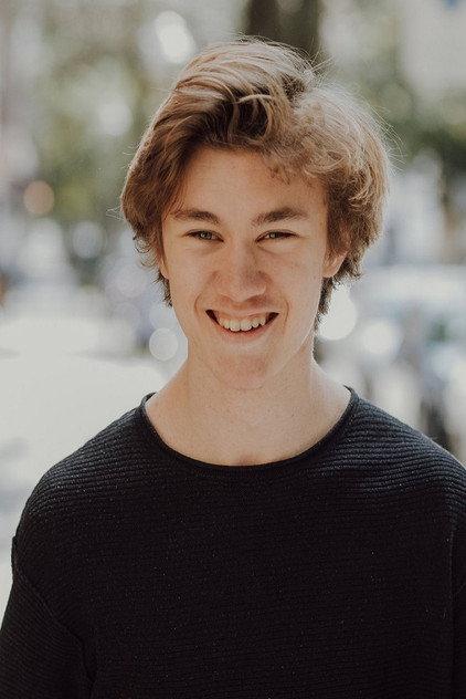 Alessandro Schuster - Actor Profile Photo