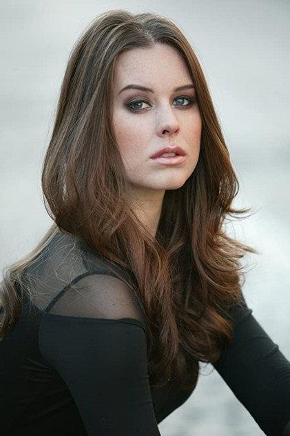 Molly Fahey - Actor Profile Photo