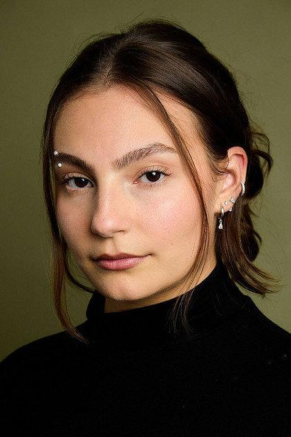 Avery Potemri - Actor Profile Photo