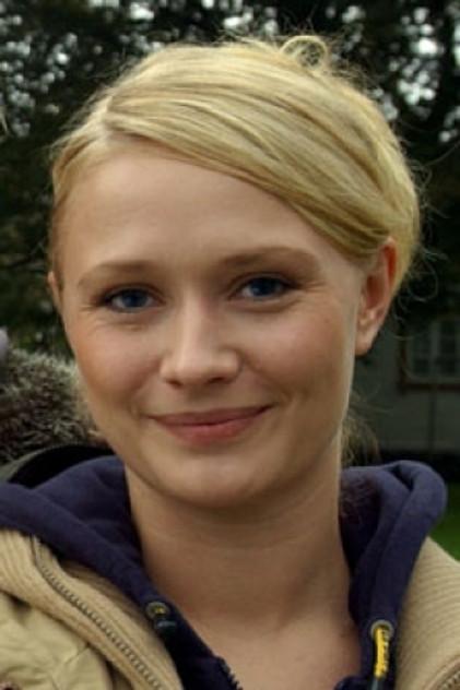 Berte Rommetveit - Actor Profile Photo