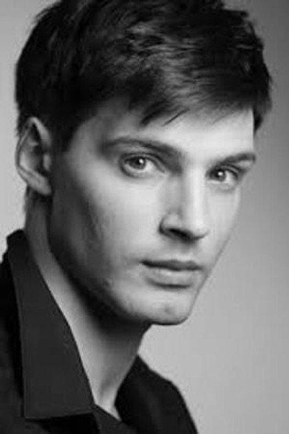 Daniel Fraser - Actor Profile Photo