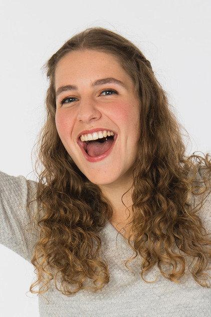 Camille Servais - Actor Profile Photo