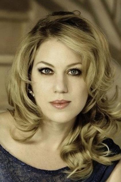 Elizabeth Caballero - Actor Profile Photo