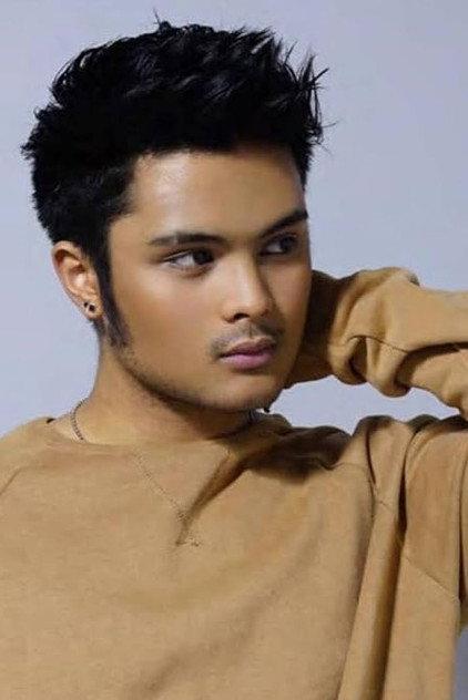 Julian Estrada - Actor Profile Photo