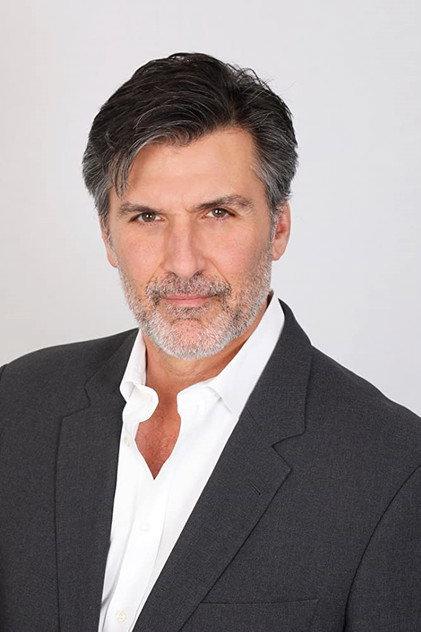 Vincent Irizarry - Actor Profile Photo