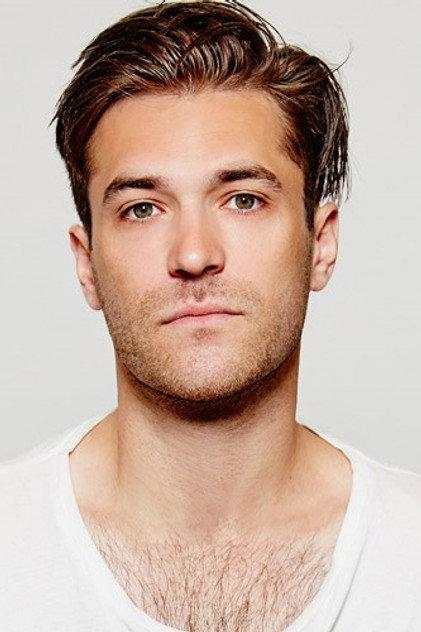Nic English - Actor Profile Photo