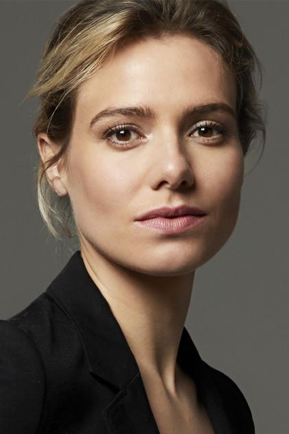 Sallie Harmsen - Actor Profile Photo