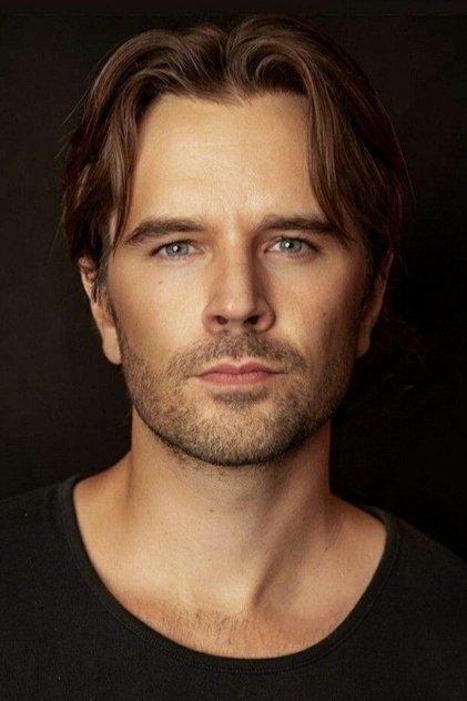 Graham Wardle - Actor Profile Photo