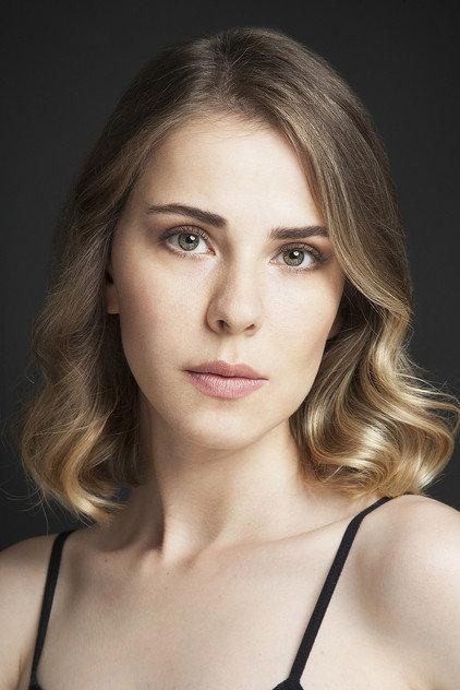 Oya Okar - Actor Profile Photo
