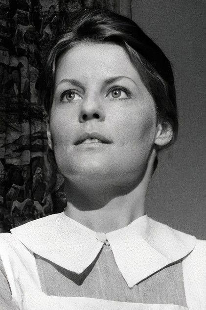 Frédérique Hender - Actor Profile Photo