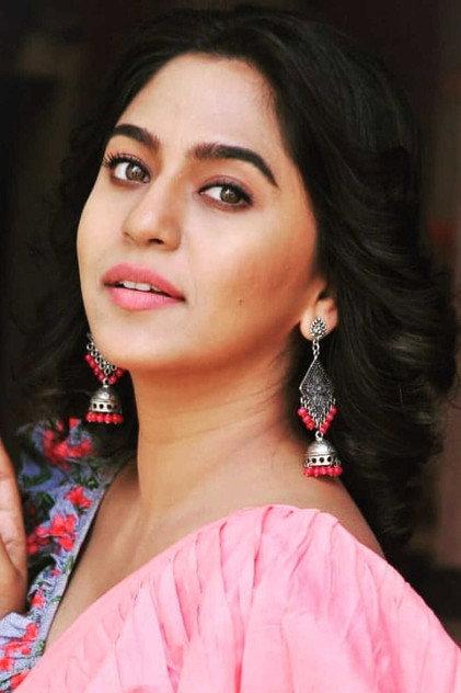 Mrunmayee Deshpande - Actor Profile Photo