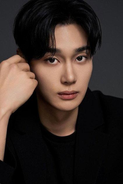 Hwang Dong-hee - Actor Profile Photo