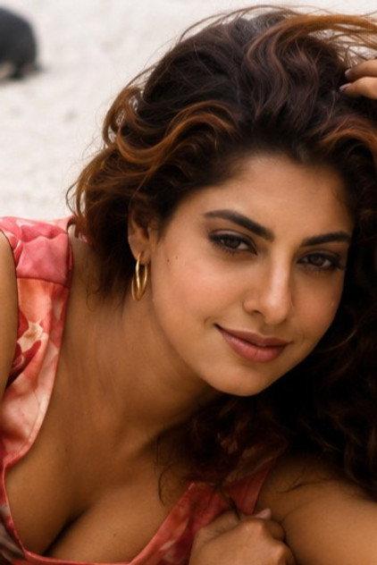 Maheswari - Actor Profile Photo