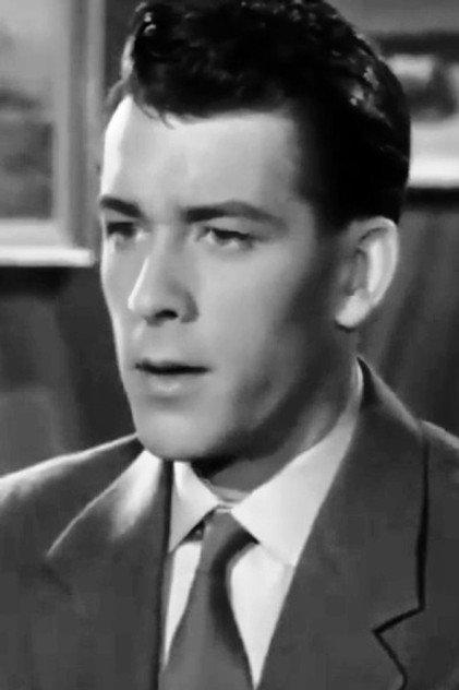 Atle Merton - Actor Profile Photo
