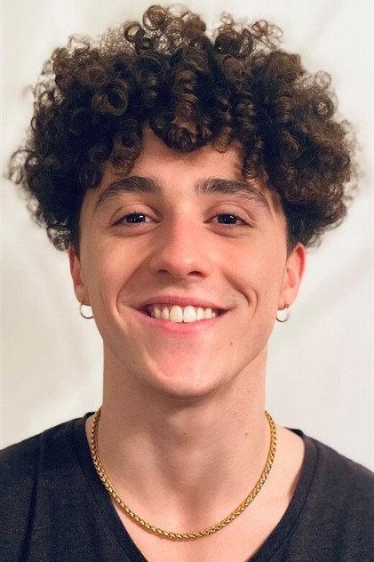 Eliott Lobrot - Actor Profile Photo