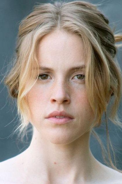 Paula Kalenberg - Actor Profile Photo