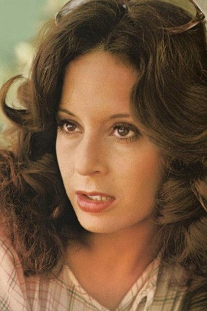 Suzana Gonçalves - Actor Profile Photo