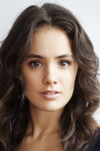 Cassie Howarth - Actor Profile Photo