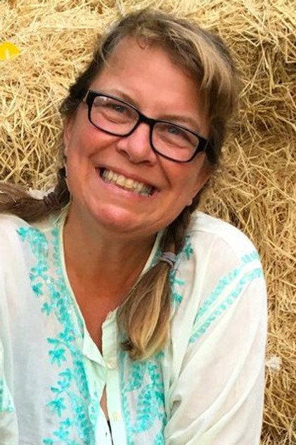 Jacqueline Dandeneau - Actor Profile Photo