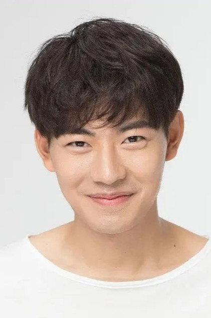 Yang Yi - Actor Profile Photo