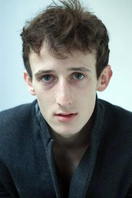 Oliver Cywie - Actor Profile Photo