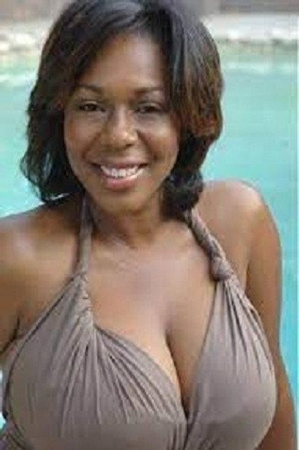 Shoneji Loraine - Actor Profile Photo
