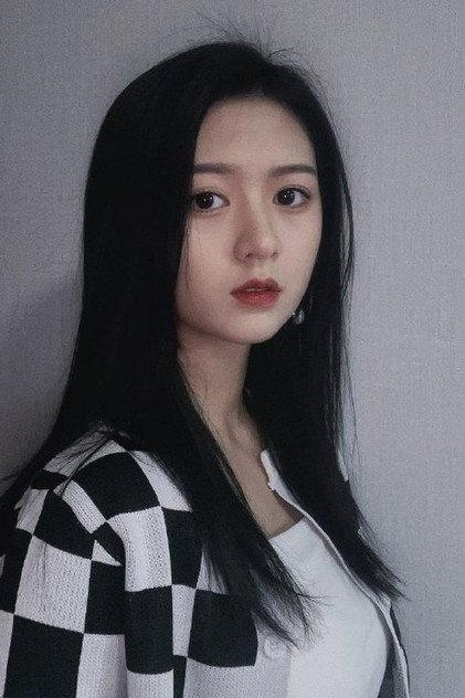 Yu Yangzi - Actor Profile Photo