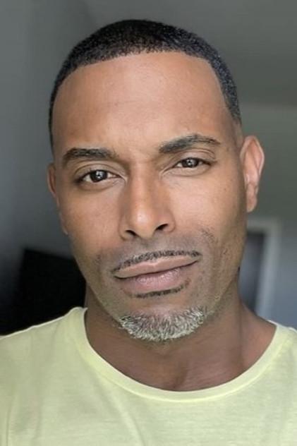 Devon Lewis - Actor Profile Photo