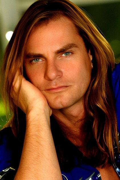 Evan Stone - Actor Profile Photo