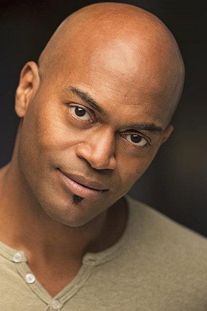 Andrew Stewart-Jones - Actor Profile Photo