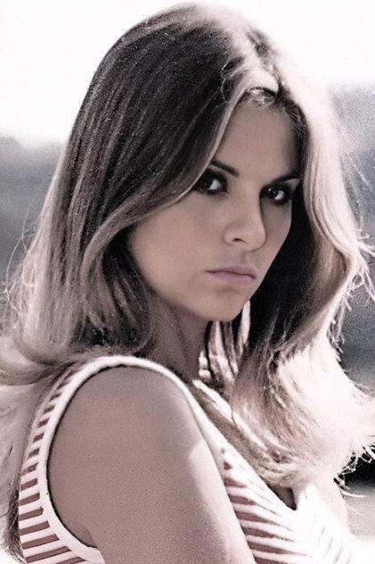 Silvia Dionisio - Actor Profile Photo